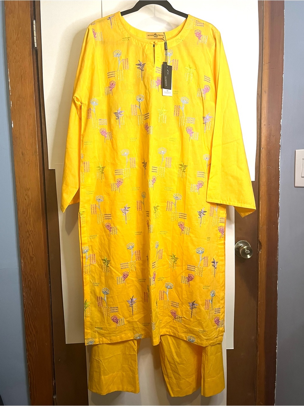 NWT Bonanza Satrangi Women’s Size 14 Bright Yellow 2-Piece Summer Kurta Set